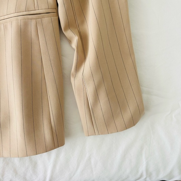 Jones New York Golden Camel Blazer - Picture 5 of 5